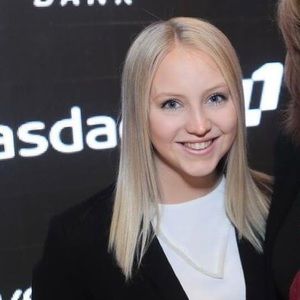 Meet your Posher Abby